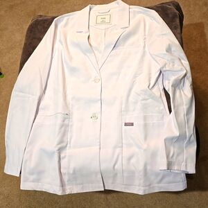 Figs Bellevue short lab coat, M